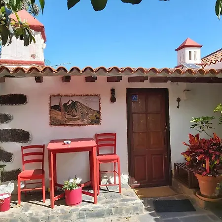 Charming House With Shared Pool In Holiday home